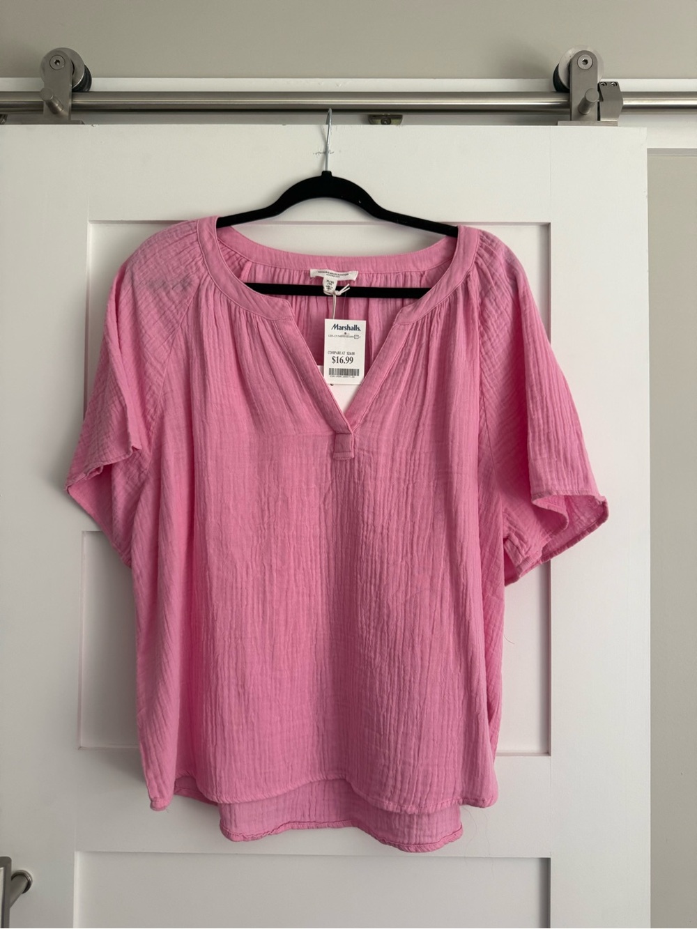 Pink Women’s Textured V-Neck Top - beachlunchlounge